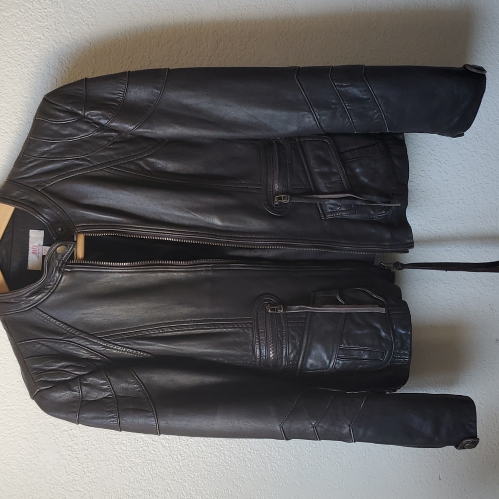 J Lo Leather jacket brown Very nice medium weight Small